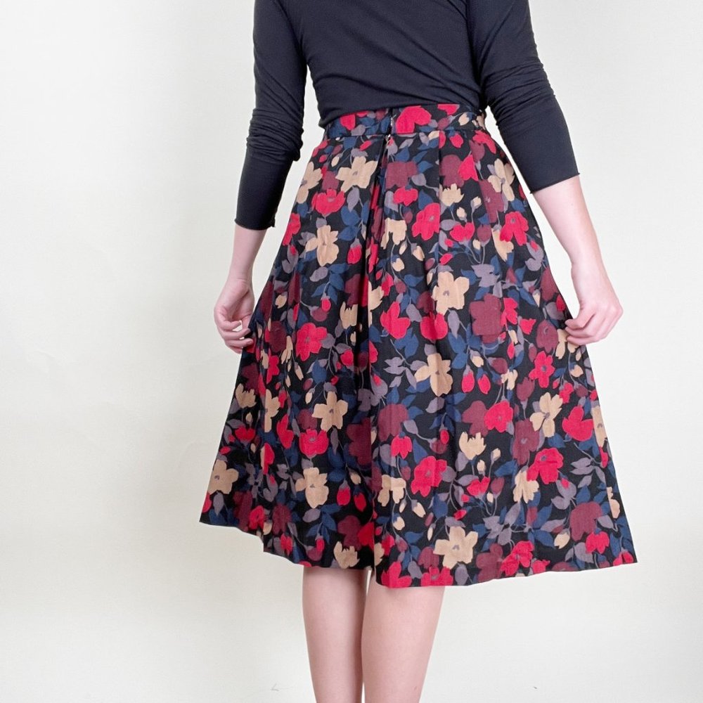 Vintage Liberty of London Dark Floral Print Pleated High Rise Midi Skirt Preppy - Picture 3 of 10